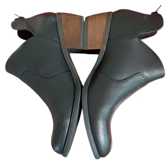 NEW B.O.C Lucy Black Ankle Boot Cut Out Western Booties Size 6 - Picture 2 of 11